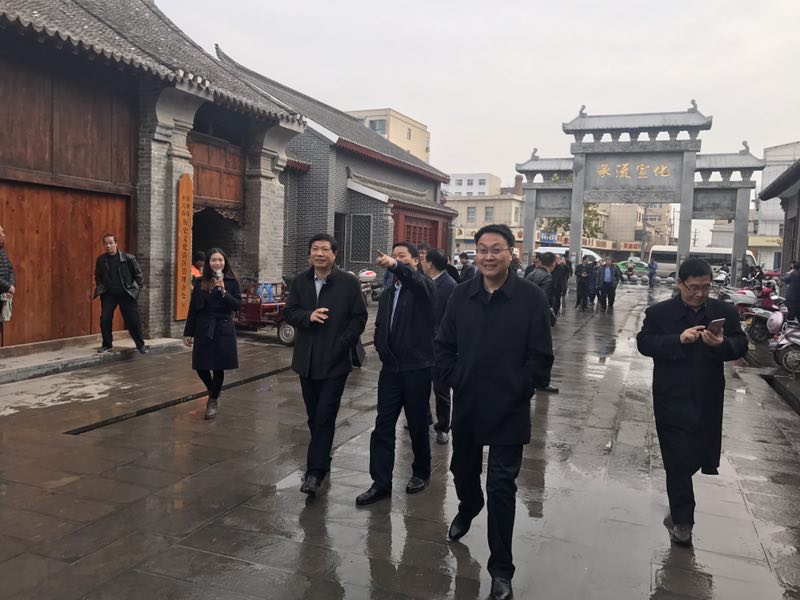 宜阳县考察团考察我市百城建设提质工程及背街小巷整治等工作